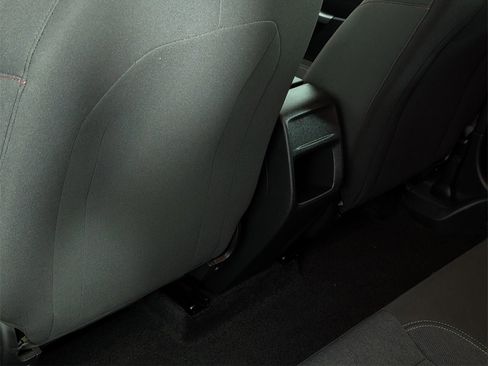 Used 2024 Chevrolet Trax RS w/ Driver Confidence Package image 26