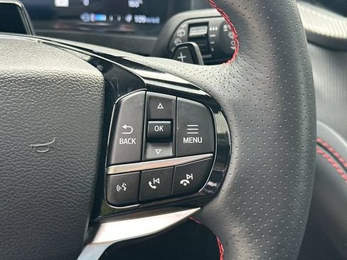 Used 2025 Ford Explorer ST AWD/4WD image 34