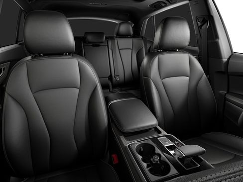 Certified 2023 Audi Q8 Premium Plus w/ Premium Plus Package AWD/4WD image 5