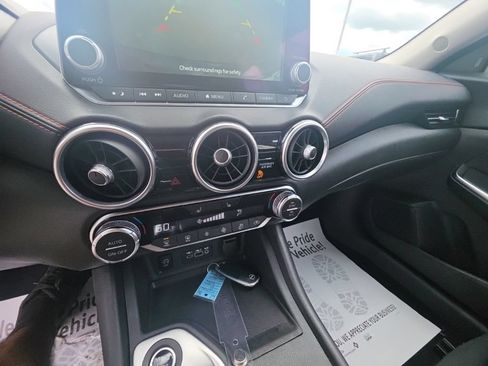 Used 2025 Nissan Sentra SR FWD image 21