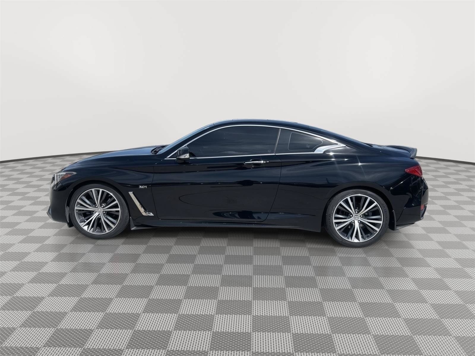 Used 2017 INFINITI Q60 3.0t w/ Premium Plus Package 3.0T AWD/4WD image 1