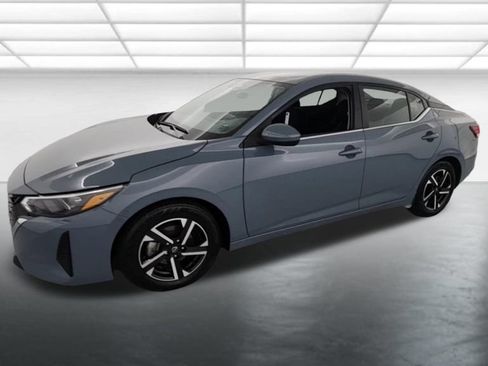 Used 2024 Nissan Sentra SV FWD image 3