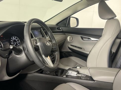 Used 2025 INFINITI QX50 Luxe w/ Cargo Package image 15