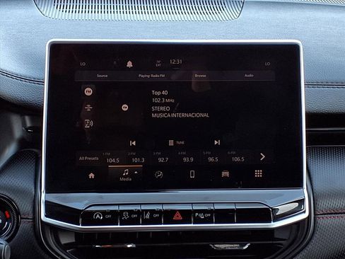 Used 2023 Jeep Compass Trailhawk image 14