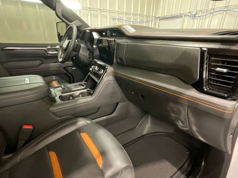 Used 2026 GMC Sierra 2500 AT4 w/ AT4 Premium Plus Package AWD/4WD image 14