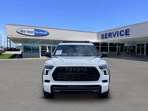 Used 2025 Toyota Sequoia TRD Pro AWD/4WD image 3