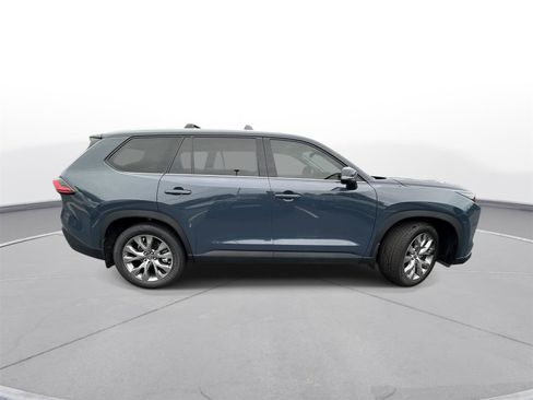 Certified 2024 Toyota Grand Highlander AWD image 4