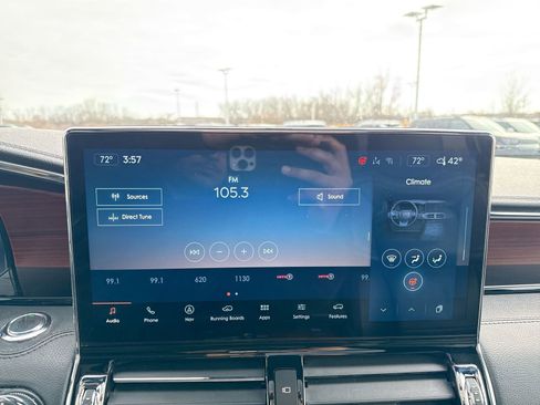 Used 2023 Lincoln Navigator L Reserve image 18