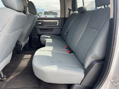 Used 2018 RAM 1500 Classic SLT image 23