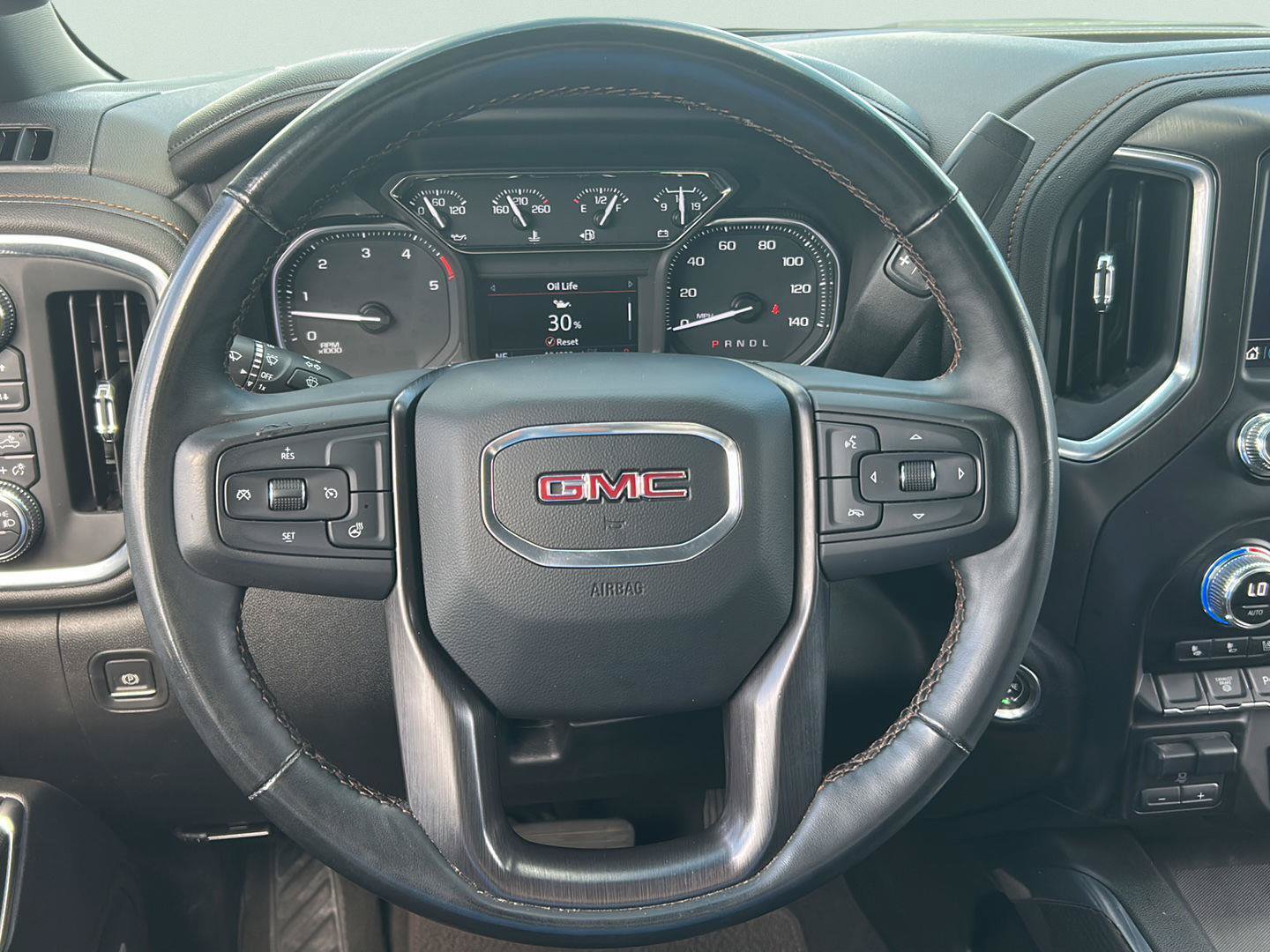 Used 2023 GMC Sierra 2500 AT4 w/ AT4 Preferred Package AWD/4WD image 10
