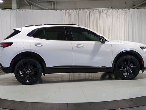 Used 2022 Buick Envision Essence w/ Sport Touring Package image 9