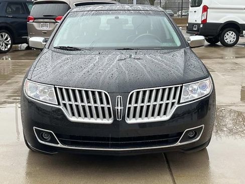 Used 2011 Lincoln MKZ image 8