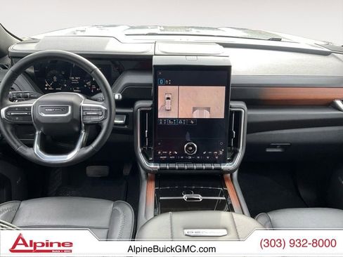 Used 2025 GMC Yukon Denali image 10
