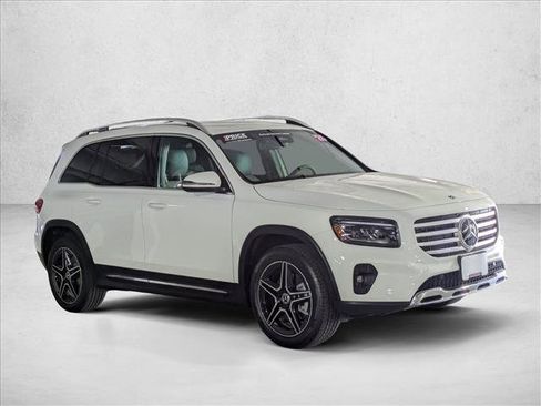 Used 2026 Mercedes-Benz GLB 250 image 6