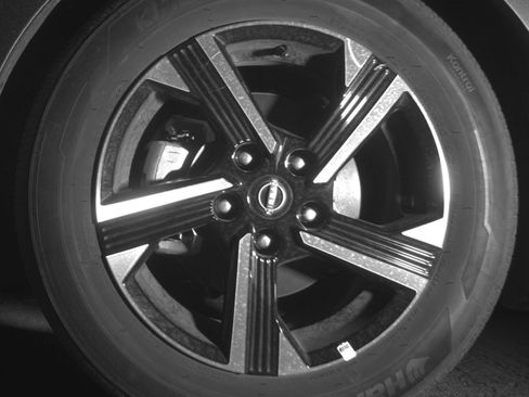 Used 2025 Nissan Sentra SV FWD image 15