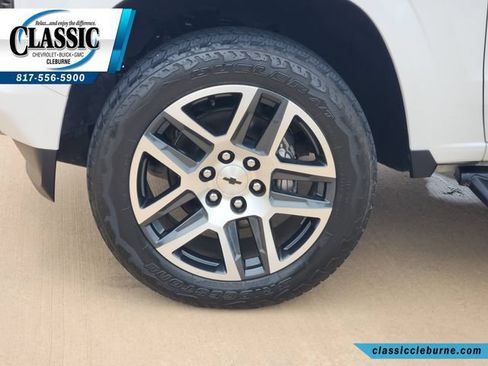 Used 2024 Chevrolet Colorado Z71 w/ Z71 Convenience Package 2 AWD/4WD image 13
