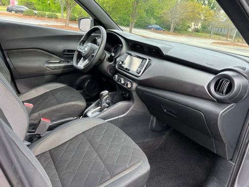 Used 2020 Nissan Kicks S FWD image 20