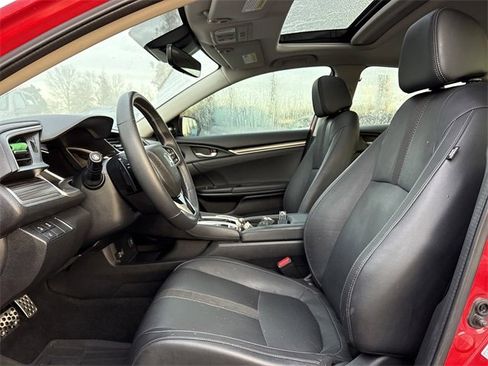 Used 2020 Honda Civic Touring image 11