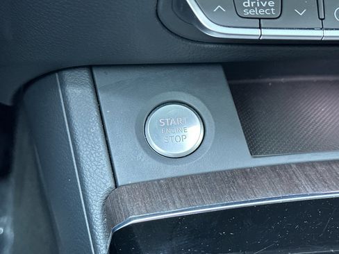 Used 2025 Audi Q5 2.0T Premium image 19