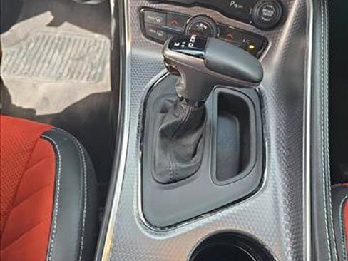 Used 2015 Dodge Challenger SRT Hellcat image 21