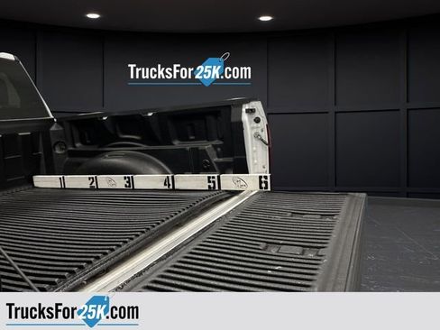 Used 2015 Ford F150 XLT image 13