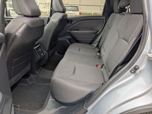 Used 2025 Subaru Forester Premium image 26