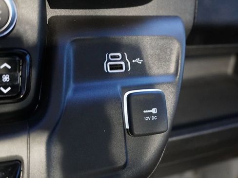 Used 2024 RAM ProMaster 3500 image 25