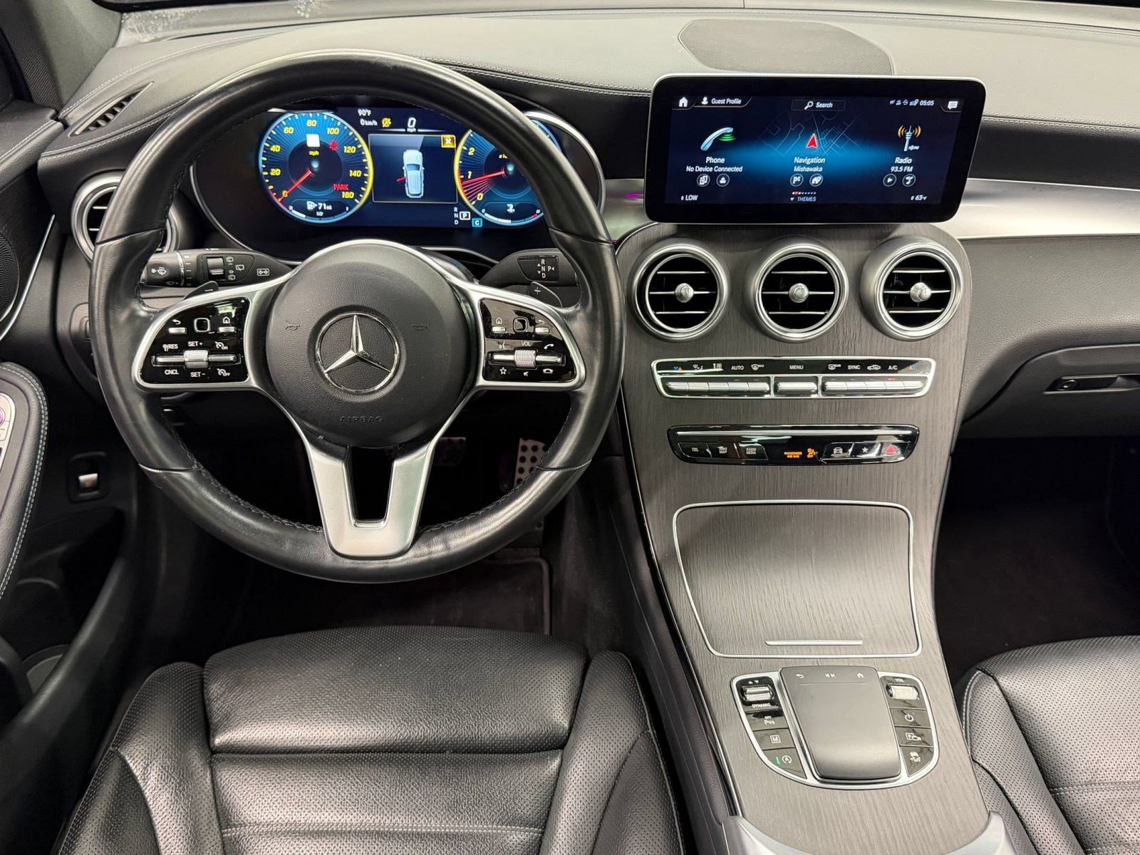 Used 2022 Mercedes-Benz GLC 300 4MATIC image 29