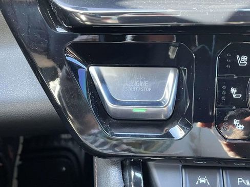 Used 2022 GMC Sierra 1500 AT4 w/ Sierra Safety Plus Package AWD/4WD image 29