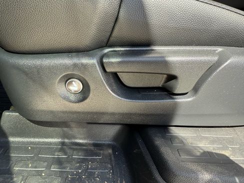 Used 2022 Honda Pilot Black Edition image 24
