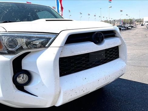 Used 2020 Toyota 4Runner TRD Off-Road Premium image 5
