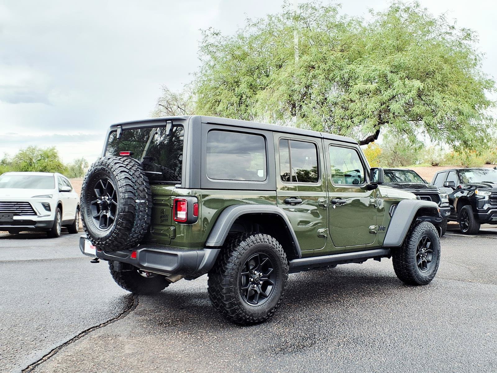 Used 2024 Jeep Wrangler Unlimited Sport AWD/4WD image 5