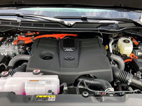 New 2026 Toyota Tundra Platinum AWD/4WD image 14