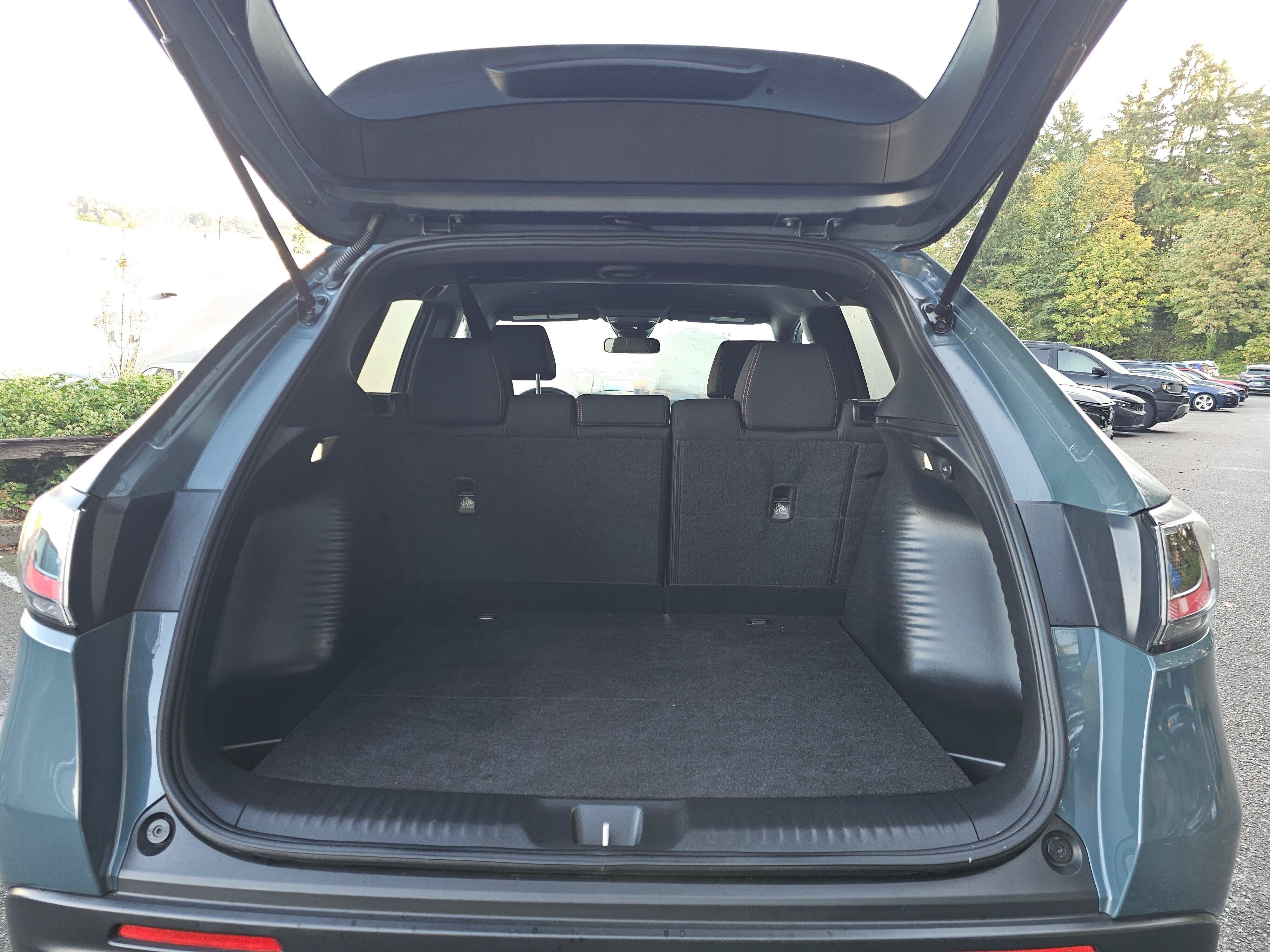 Certified 2025 Honda HR-V Sport image 17