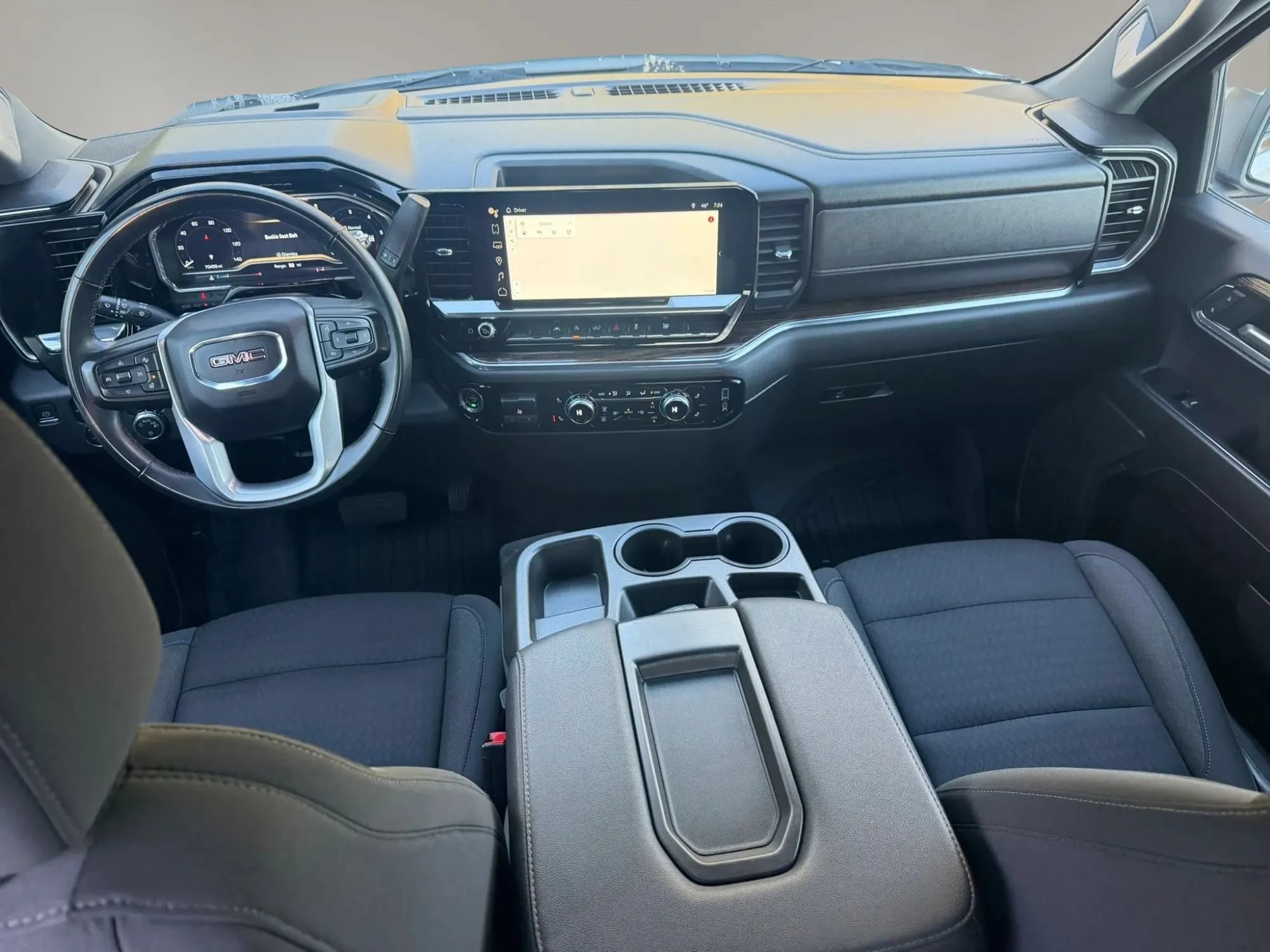 Used 2023 GMC Sierra 1500 SLE w/ Enhanced Capability Package AWD/4WD image 32