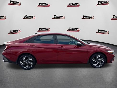 Certified 2025 Hyundai Elantra Sport image 4
