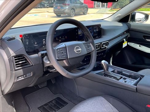 New 2026 Nissan Sentra SV FWD image 8