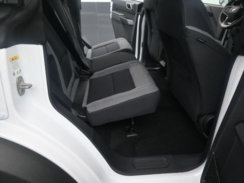 New 2025 Ford Bronco 4-Door image 7
