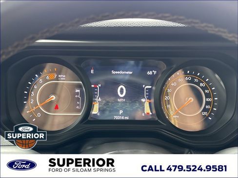 Used 2024 Jeep Wrangler Willys AWD/4WD image 23