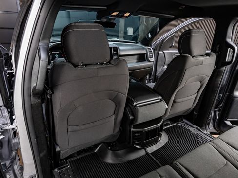 Used 2025 RAM 1500 Classic Warlock AWD/4WD image 35