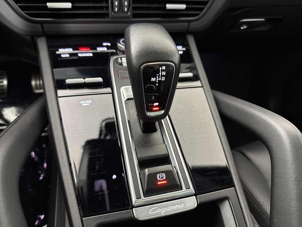 Certified 2023 Porsche Cayenne GTS AWD/4WD image 32