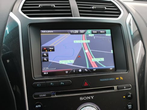 Used 2016 Ford Explorer Platinum AWD/4WD image 46