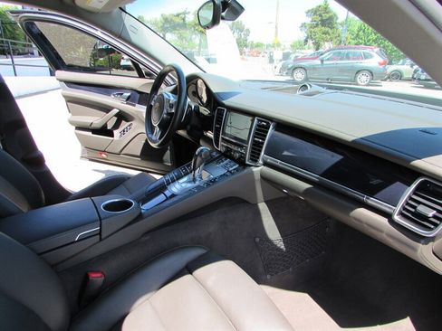 Used 2016 Porsche Panamera Edition w/ Premium Package Plus image 29