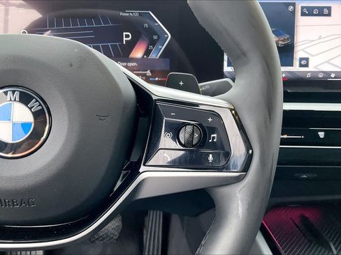 Used 2024 BMW 530i 530i w/ Convenience Package image 22