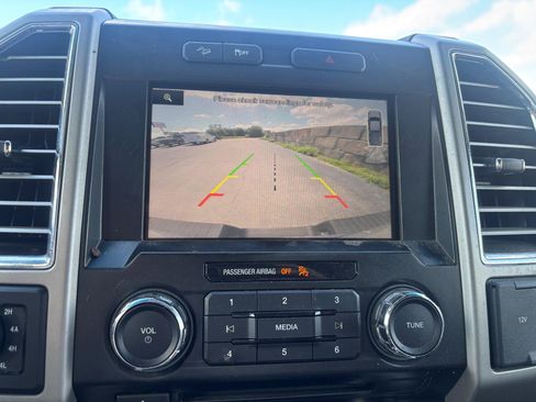Used 2015 Ford F150 Lariat AWD/4WD image 13
