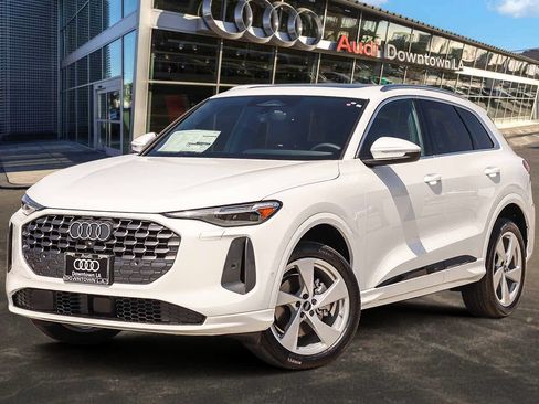 New 2026 Audi Q5 Premium AWD/4WD image 1