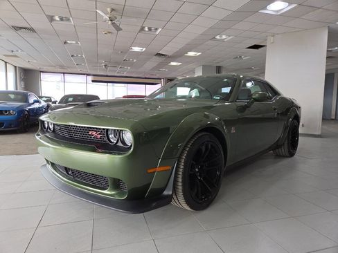 Used 2023 Dodge Challenger R/T Scat Pack image 6