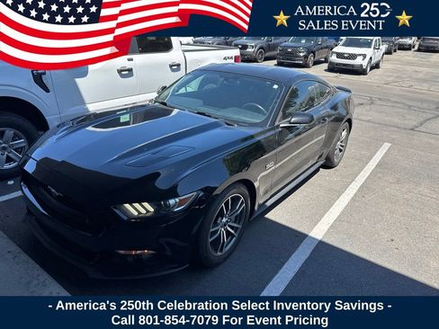 Used 2017 Ford Mustang GT RWD image 1