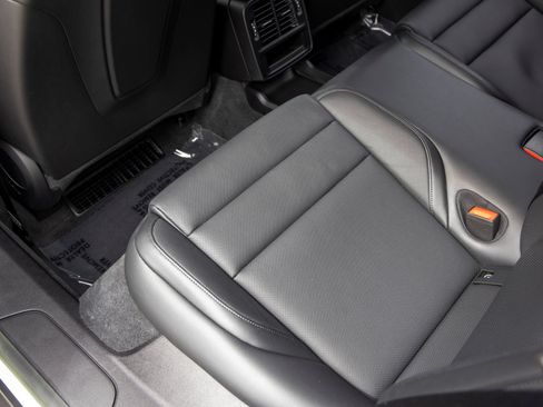 Certified 2023 Porsche Taycan RWD image 48