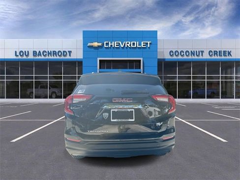 Used 2023 GMC Terrain SLE w/ Driver Convenience Package image 7